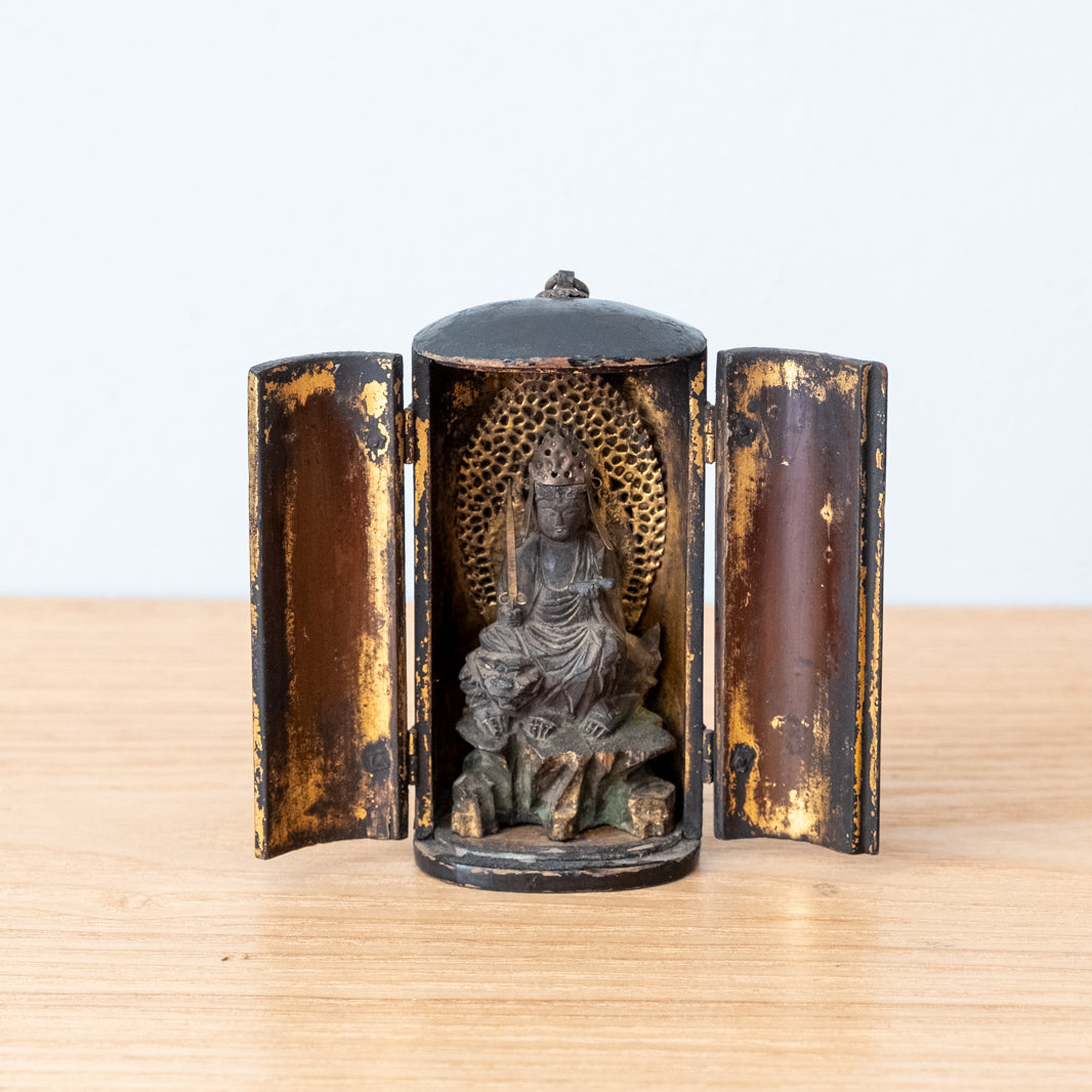 Edo era, antique travelling Buddha, carved gilt