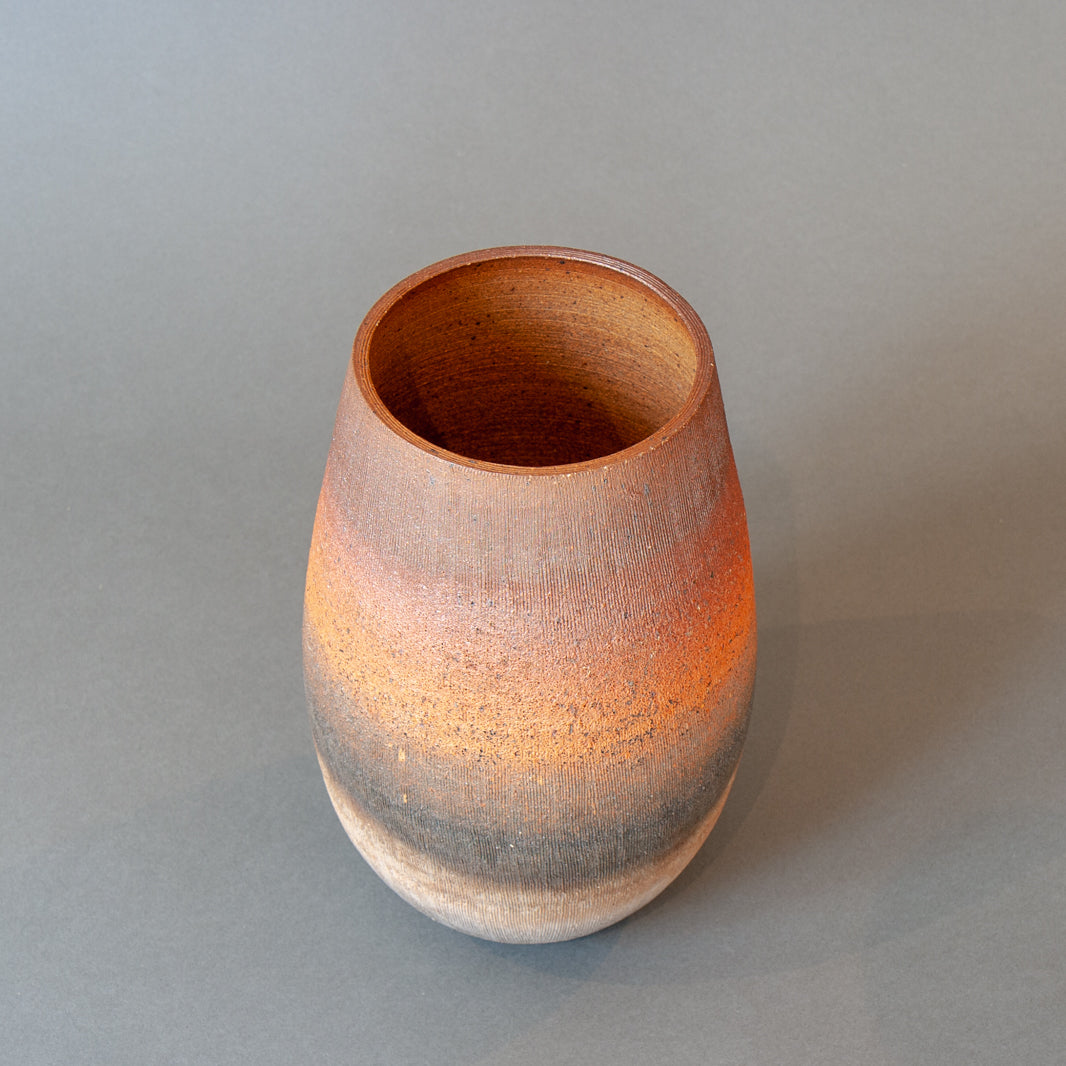 Large Japanese unglazed vase - side