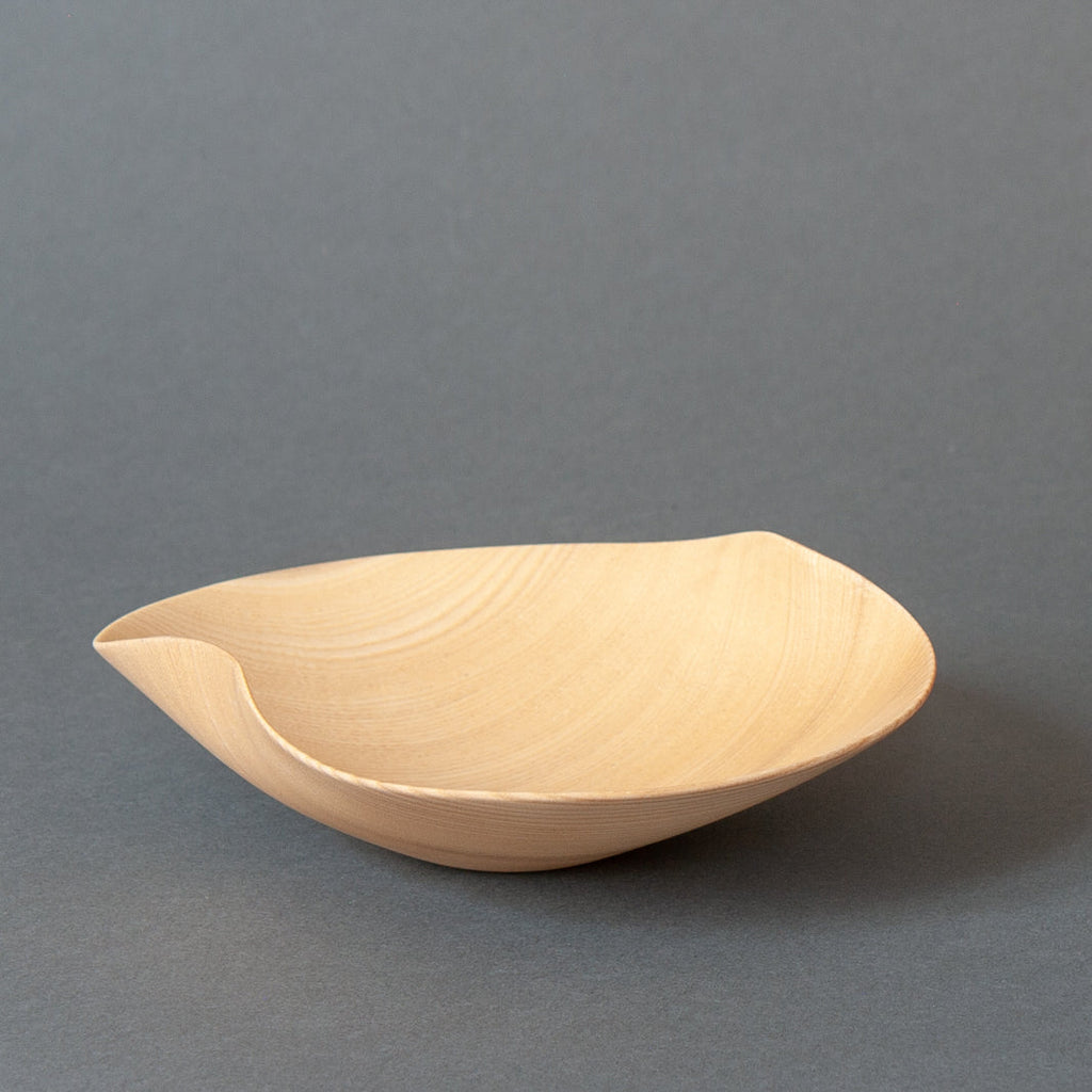 Turned & Shaped Japanese lacquered bowls - Natural Side