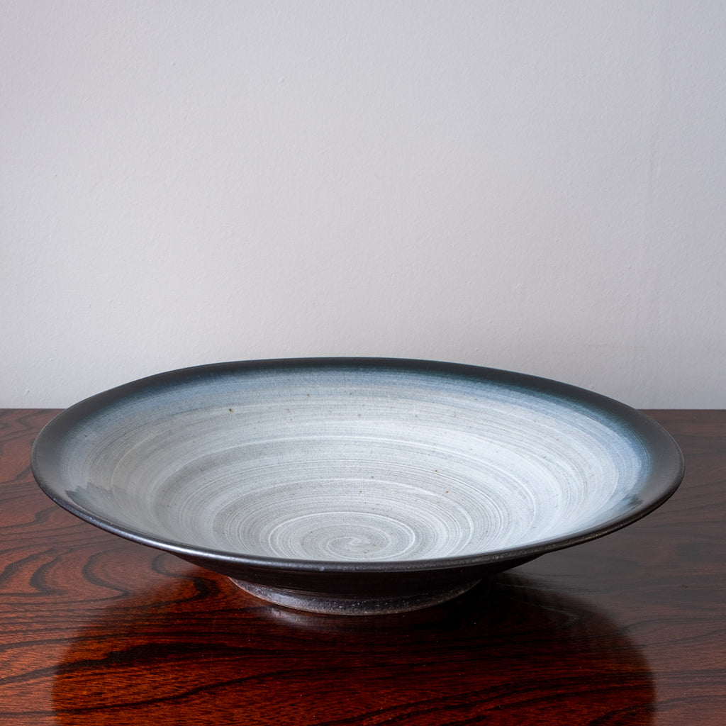 Shirogesho Decorative Stoneware Fruit Bowl, Japanese Pottery
