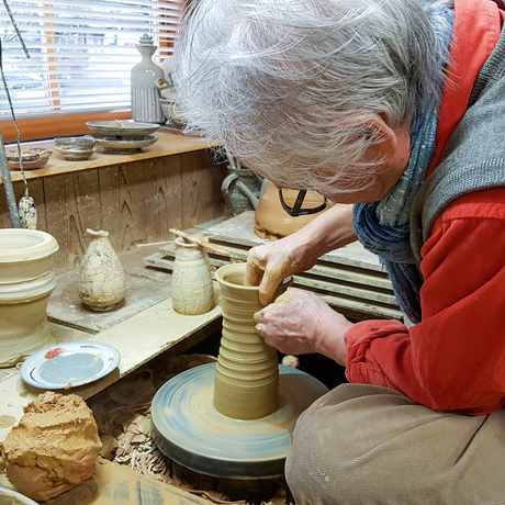 Hand thrown Japanese Earthenware from Tsubakigama