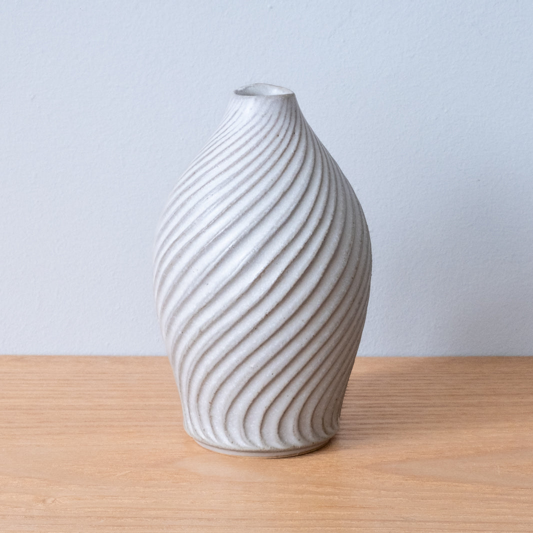 Small Shinogi Vase (12cm High)