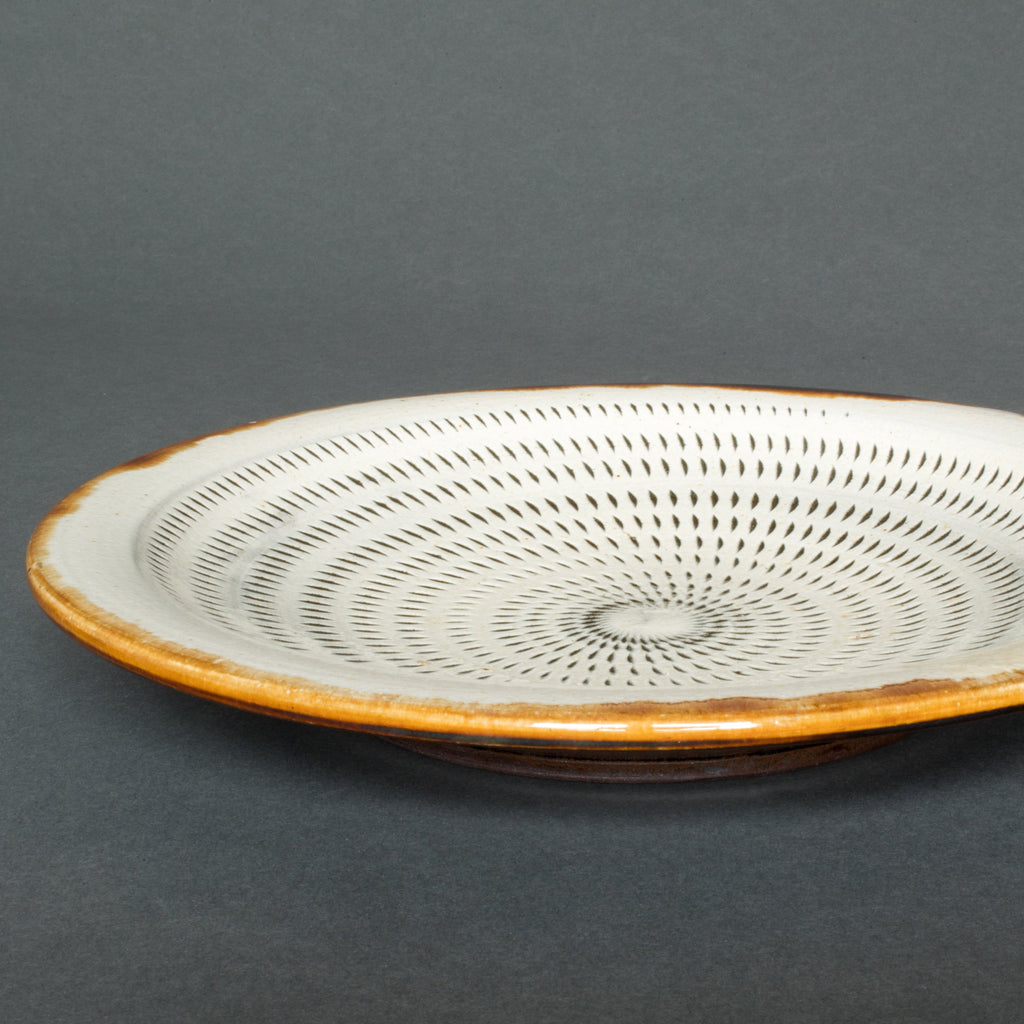 Handmade Japanese Plates, Tobikanna Decoration - Side